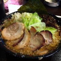 「背脂煮干ラーメン」@煮干 丸めの写真