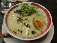 「牛醤ラーメン(博多細麺)」@ラーメンまこと屋 箕面牧落店の写真