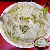 「Jr.の夜ラーメン 600円（ヤサイマシマシ）」@ラーメン二郎 三田本店の写真