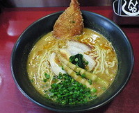 「エビカツ入りエビ伽辣麺　１０００円」@高円寺らー麺しんやの写真