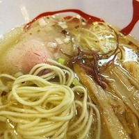 「塩中華そば　680円」@中華そば ともゑの写真