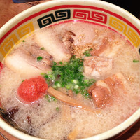 「九州じゃんがらラーメン全部のせ」@九州じゃんがら 秋葉原本店の写真