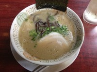 「らーめん（はりがね）+替え玉（ばりかた）」@博多長浜らーめん 楓神の写真