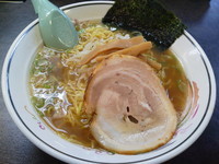 「醤油ラーメン（大盛り）」@ハルピンラーメン 松本並柳店の写真