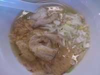 「淡麗塩らぁめん￥600＋ワンタン（無料トッピング）」@らあ麺 みかみの写真