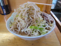 「ラーメン＋麺増し（ヤサイニンニクアブラ）」@ラーメン二郎 荻窪店の写真