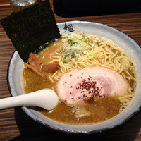 「醤油らあめん」@麺屋 利休の写真