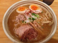 「味噌らぁめん750円＋味玉90円」@麺屋 花菱の写真