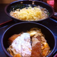 「かつ丼セット（￥650）＋そば大盛（クーポン）」@ゆで太郎 麹町3丁目店の写真