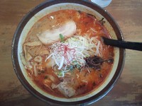 「辛味噌ラーメン 830円」@麺屋つくしの写真