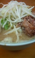 「ラーメン（麺硬め・ヤサイ・カラメ） ［700円］」@ラーメン二郎 新橋店の写真