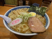 「らーめん(200g) 700円　大盛(1玉) 100円」@つけ麺 石ばしの写真