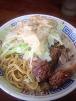 「ミニラーメン　６００円　ニンニク少し　アブラ」@ラーメン二郎 めじろ台法政大学前店の写真