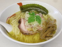 「しおらーめん（大盛り）　750円」@燵家製麺の写真