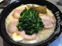 「嵐げんこつチャーシューメン塩(大)+ほうれん草／\1,070」@らあめん花月嵐 新秋津駅前店の写真