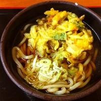 「かけ(¥260)+かき揚げ(クーポン)」@ゆで太郎 新橋赤レンガ通り店の写真