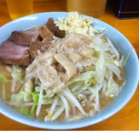 「ラーメン 麺少な目 ニンニクアブラ」@ラーメン二郎 新橋店の写真