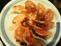 「円盤餃子（９個） 600円」@中華 朴伝の写真