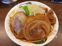 「雷そば(中)700円+豚1.5増し(100円)」@雷 北松戸本店の写真