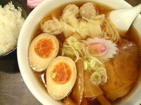 「らーめん＋肉ワンタン（3個）＋味玉」@わんたん 崎廣の写真