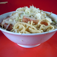 「ラーメン（麺少なめ＋ニンニク少し）　￥６００」@ラーメン二郎 三田本店の写真