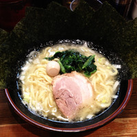 「豚骨塩」@濃厚豚骨ラーメン 濱虎家の写真