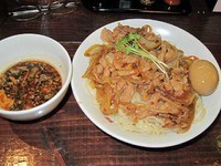 「肉盛りつけ麺並780円＋無料味玉」@魁 肉盛りつけ麺 六代目けいすけの写真