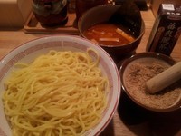 「辛つけ麺大盛440ｇ　720円」@つけ麺屋 やすべえ 道頓堀店の写真