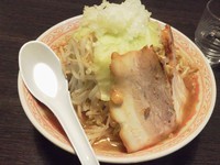 「ふじ麺（こってり、中盛り、ニンニクなし）＋ゆで野菜」@景勝軒 前橋総本店の写真