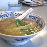 「ドラゴンラーメン300円」@ドラゴン500 フューチャリング せき麺の写真