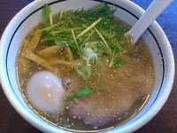 「しお味玉らーめん７００円」@麺屋 旬の写真