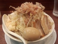 「ラーメン（ヤサイカツオニンニク）＋味玉」@ラーメン・つけ麺 笑福 西本町店の写真
