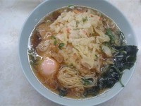 「ラーメン￥390＋天ぷら￥110＋生卵￥60」@立喰 新角の写真