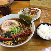 「極ラーメンセット」@ラーメンと餃子の店 めんやの写真