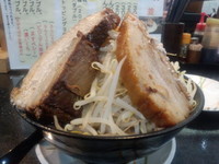 「小らーめん（200g）＋肉」@らーめん 絆の写真