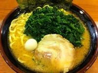 「ラーメン＋麺増し＋ほうれん草＋小ライス」@代々木商店の写真