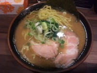 「ラーメン(硬め) ￥700」@神田ラーメン わいず 神田本店の写真