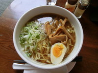 「山形ラーメン（￥800）」@Pour cafeの写真