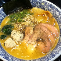 「チャーシュー濃厚魚介ラーメン【950円】」@麺屋 一燈 ラゾーナ川崎店の写真