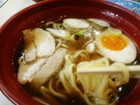 「7種の魚介醤油らーめん　367円」@無添 くら寿司 品川駅前店の写真