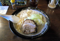 「鶏白湯ラーメンこってり中盛」@ラーメン 坂ノ下の写真