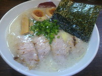 「限定豚トロチャーシュー（塩）＋味玉」@麺屋 三四郎の写真