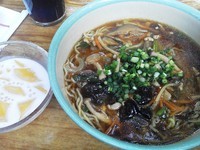 「ボイジャーセット（豚肉と野菜のあんかけ麺、ほか）￥1450」@China Voyagerの写真