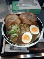 「にほんいち醤油そば」@麺巧 潮の写真