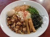 「まぜそば(375g) 800円＋エビバージョン 50円現金」@麺屋 むじゃきの写真