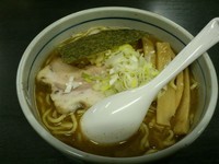 「らー麺＋大盛り　650＋100＝750円」@近喜屋の写真