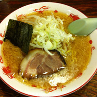 「煮干とんこつ （850円）」@らーめん 一兆堂 江田店の写真