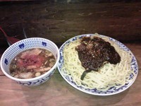 「炎のつけ麺（300g，5辛）」@ラーメン凪 炎のつけめん 西新宿店の写真