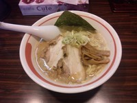 「ラーメン（太麺、大盛）」@ラーメン長山の写真