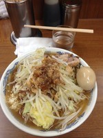 「豚増しラーメン少➕半熟たまご」@ラーメンの店 どでん 北浦和店の写真
